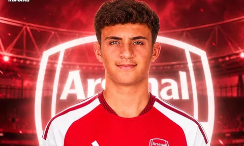 Mất Saliba, Arsenal lập tức chiêu mộ trung vệ của Spurs
