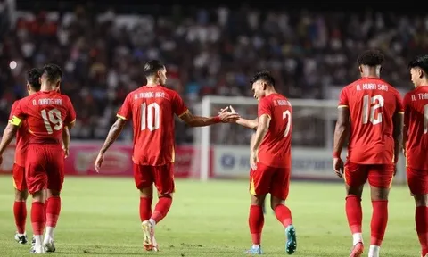 Việt Nam 4-0 Myanmar: Đình Bắc chốt hạ chiến thắng