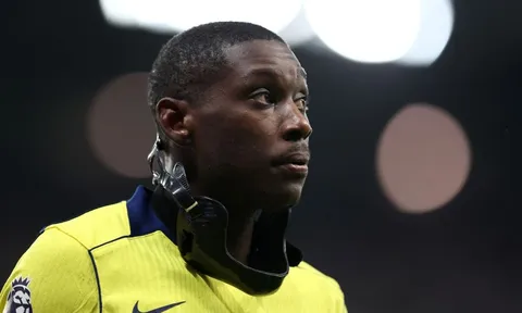 Kolo Muani bị PSG đẩy xuống đội U19, Juventus sáng cửa chiêu mộ