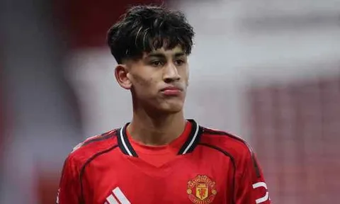 Lý do JJ Gabriel vắng mặt trong thất bại của MU trước Wrexham