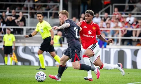 Andrey Santos và 45 phút ghi điểm với Michael Carrick