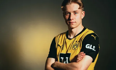 Liverpool tranh hậu vệ Dortmund với Arsenal