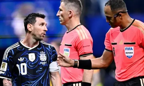 Cựu trọng tài bác bỏ tin đồn FIFA dọn đường cho Messi