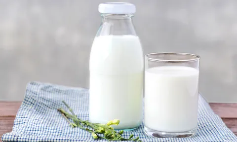 4 loại nước uống buổi tối an thần ngủ ngon