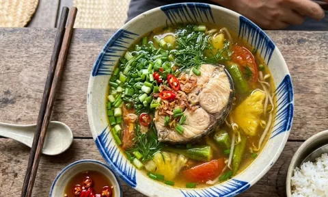 Vì sao nấu canh cá hay cho nguyên liệu có vị chua?