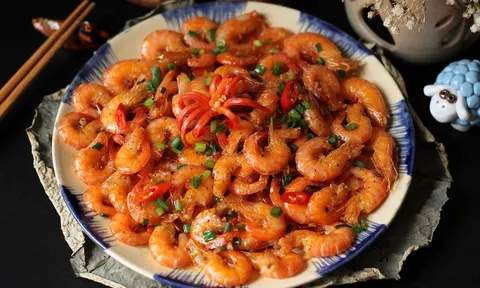 Vì sao rang tôm nên cho đường?