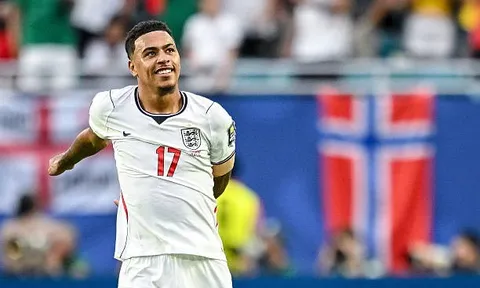 Romano tiết lộ mức giá thực sự Arsenal định trả cho Rogers