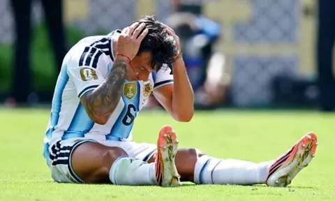 Chấn thương ở chung kết World Cup, Lisandro Martinez khiến MU lo lắng