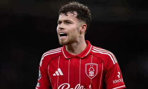 Man Utd đại chiến Tottenham giành chữ ký Neco Williams