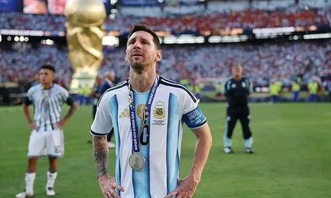 Đoạn kết đẫm lệ của Lionel Messi ở sân chơi World Cup