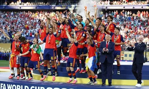 Tây Ban Nha vô địch World Cup và phá kỷ lục 37 trận của tuyển Ý