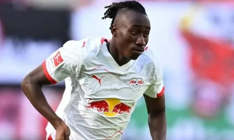 PSG rút lui, Arsenal sáng cửa chiêu mộ Yan Diomande