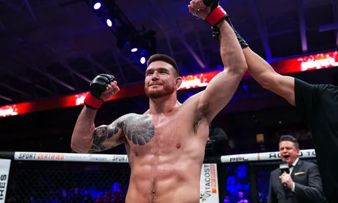 Kết quả PFL Austin: Johnny Eblen hạ gục Impa Kasanganay đoạt đai vô địch tạm thời