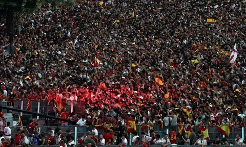 Gần 2 triệu người ăn mừng chức vô địch World Cup của Tây Ban Nha ở Madrid