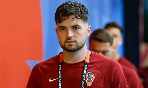 Man Utd nhắm Baturina để giải quyết bài toán phụ thuộc Bruno Fernandes