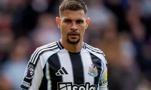 Arsenal trực tiếp đàm phán chiêu mộ Bruno Guimaraes