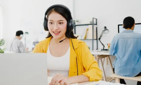 5 nghề ở Việt Nam có thể bị AI "xóa sổ" trong những năm tới, công việc đầu tiên gây bất ngờ, người trẻ khó xin việc