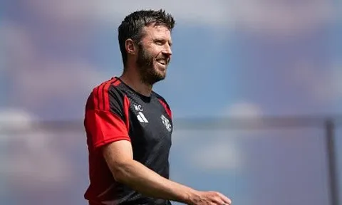 Carrick đại tu tuyến giữa, định hình bản sắc mới cho Man Utd