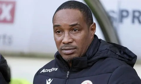 Paul Ince chỉ trích cách Liverpool đối xử với Arne Slot