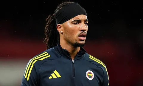 Archie Brown có phải lời giải cho cánh trái Chelsea?