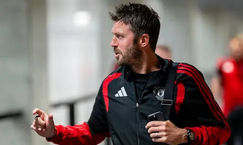 Carrick đang đi lại vết xe đổ của Ten Hag tại Man Utd?