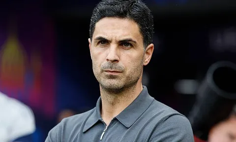 Arsenal đáp trả định kiến chậm chạp bằng bản lĩnh