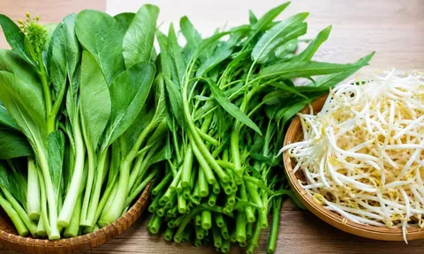 3 loại rau này nhìn càng đẹp càng cần cẩn thận trước khi ăn: Đừng để vẻ ngoài đánh lừa