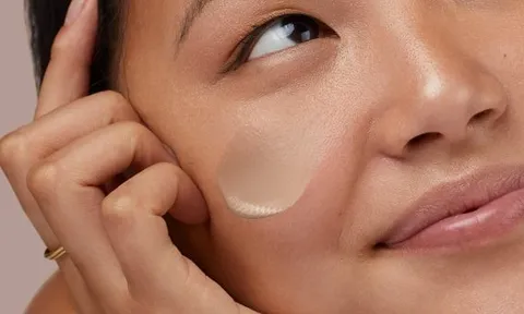 Bí quyết bảo vệ da khỏi cháy nắng và phục hồi nhanh trong những ngày hè oi bức