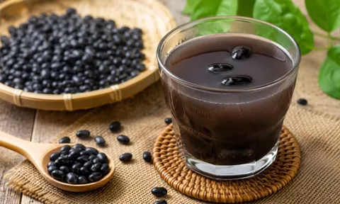 Nước đậu đen chỉ thực sự tốt khi tránh 6 sai lầm này: Uống sai cách dễ phản tác dụng