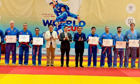 World Cup Vovinam Paris 2026: Trang trọng trao bằng đẳng cấp quốc tế cho các võ sư