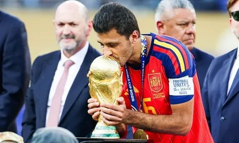 Real Madrid quyết tâm chiêu mộ Rodri của Manchester City