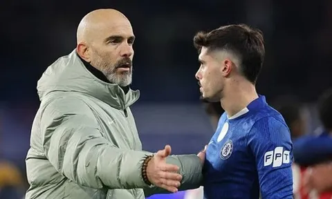 Man City nhắm Pedro Neto thay thế Savinho