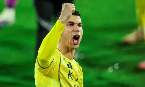 Sự tiến hóa của tiền đạo cánh từ Beckham đến Ronaldo