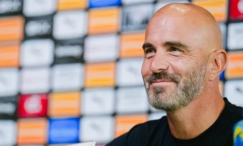 Tân HLV Man City liên tục nhắc đến đối thủ Arsenal