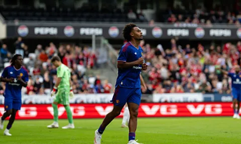 Cơ hội nào cho Zirkzee tại Manchester United mùa tới?