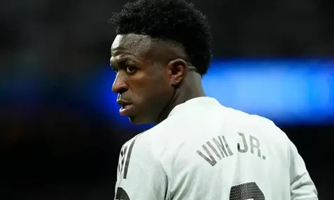 Real Madrid từ chối trả 15 triệu euro, Vinicius nguy cơ rời Bernabeu