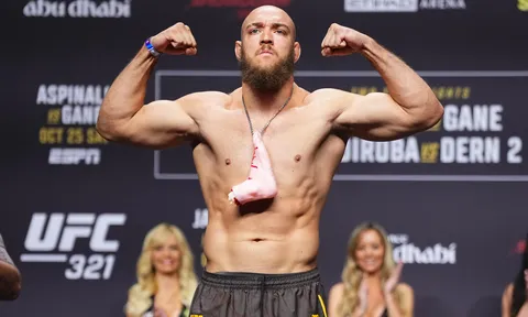 Valter Walker và canh bạc hợp đồng tại UFC Abu Dhabi: 'tôi không ngốc đến mức đấu với võ sĩ top đầu vì vài đồng lẻ'