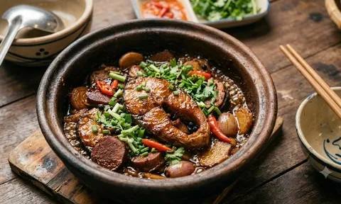 Tại sao các bà nội trợ luôn kho cá 2-3 lửa chứ không kho một lần?