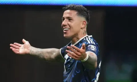 Cựu HLV giục Chelsea bán Enzo nếu không còn tha thiết