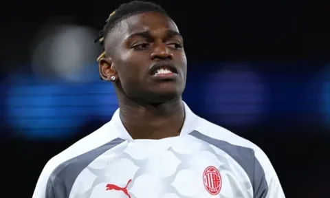 Barca tái khởi động thương vụ Rafael Leao từ AC Milan
