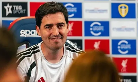 HLV Iraola lập tức chấn chỉnh Liverpool sau trận thắng 4-2