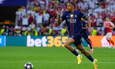Giải mã lý do Liverpool khao khát có Bradley Barcola
