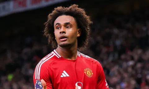 Gặp khó vụ Kolo Muani, Juventus đưa Zirkzee vào tầm ngắm