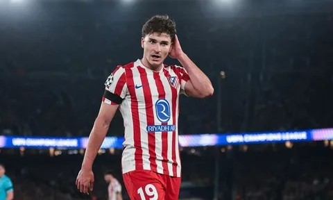 Barcelona từ chối chi quá 100 triệu euro cho Julian Alvarez