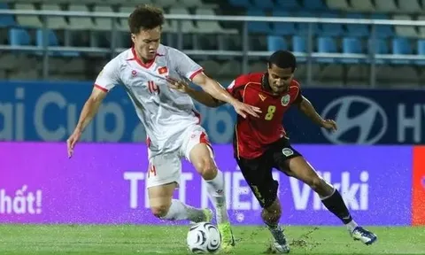 Toan tính giấu bài bóng chết của HLV Kim Sang-sik