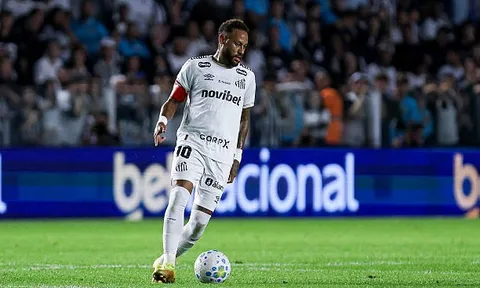 Neymar bị cáo buộc xúc phạm đồng đội tại Santos