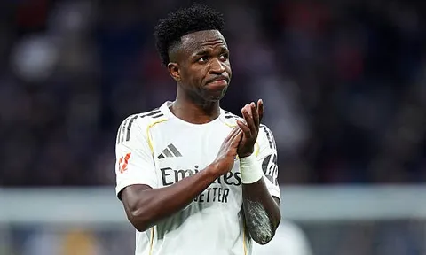 CĐV Arsenal phát cuồng vì thương vụ Vinicius
