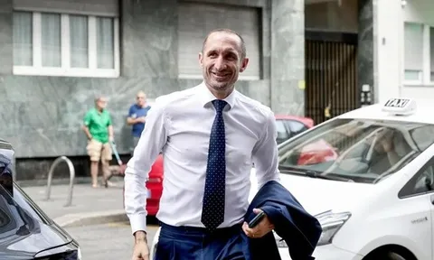 Tuyển Ý thay máu thượng tầng với Antonio Conte và Chiellini