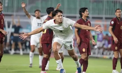 Mitchell Baker lập hat-trick, Indonesia vùi dập Campuchia 5-1
