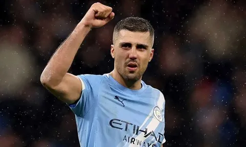 Man City quyết giữ chân Rodri trước sự chèo kéo của Real Madrid